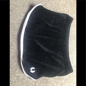 Black Valore skirt with light pink piping